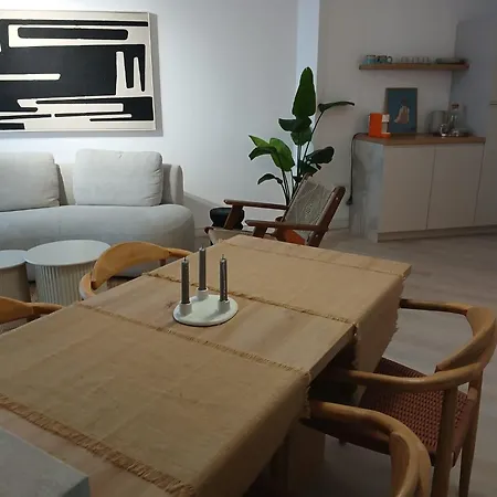 Marina 2 White Titanic Apartment Navodari